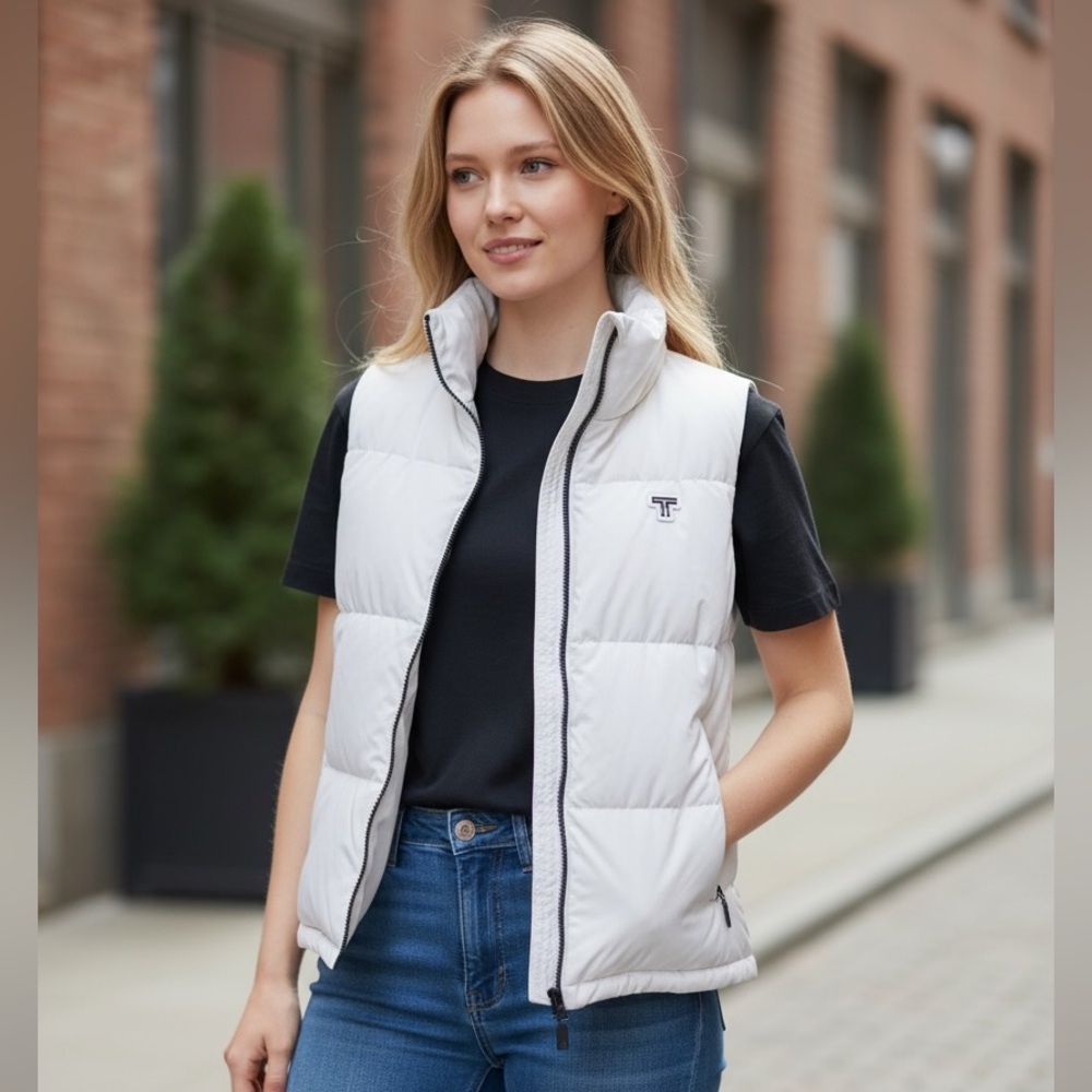 NWT $350 TUMI Women's Heat Seal Quilted Midweight Prima Loft Filled Vest Medium